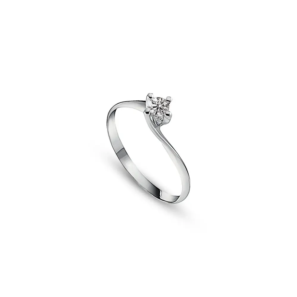 Italian Solitaire Diamond Ring in 18K Gold