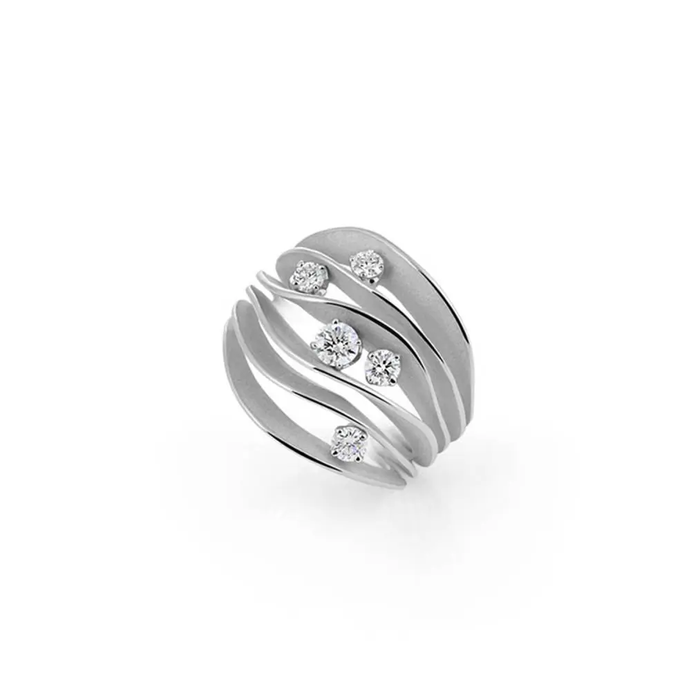 Cammilli Diamond Ring in 18K Gold